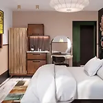 Les Capitouls Centre - Handwritten Collection 4*