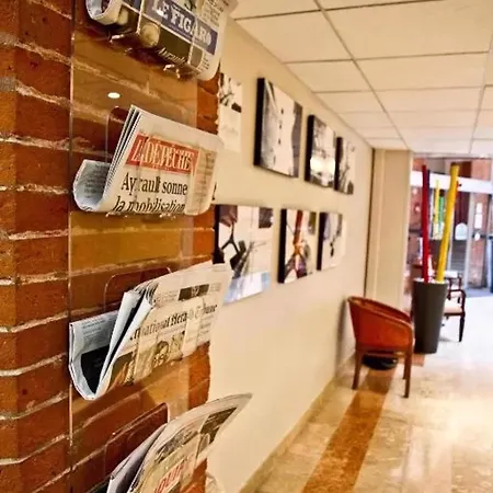 Les Capitouls Centre - Handwritten Collection