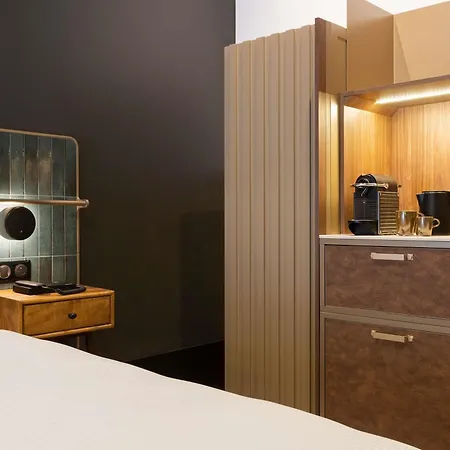 Les Capitouls Centre - Handwritten Collection 4* Toulouse