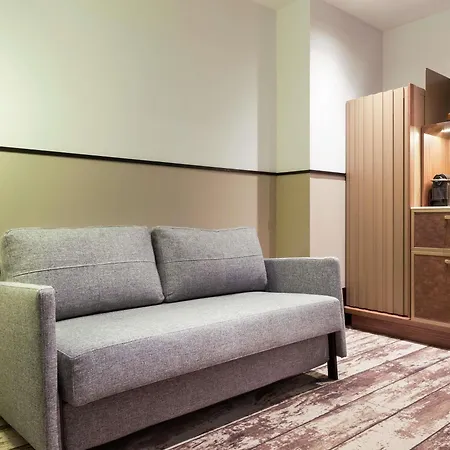 Les Capitouls Centre - Handwritten Collection 4*