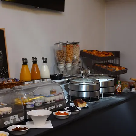 Les Capitouls Centre - Handwritten Collection Toulouse