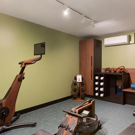 Les Capitouls Centre - Handwritten Collection Toulouse