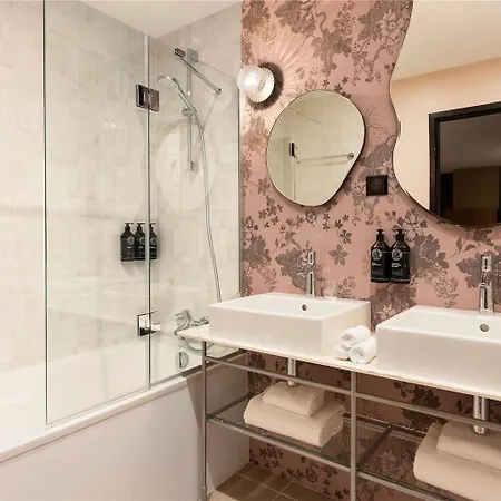 Les Capitouls Centre - Handwritten Collection 4*
