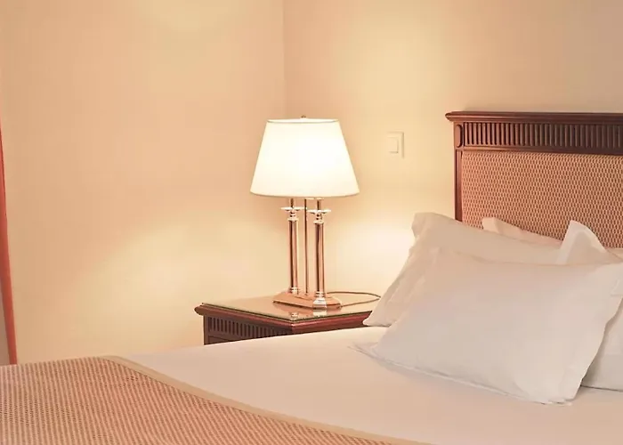 Les Capitouls Centre - Handwritten Collection 圖盧茲