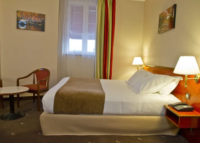 Les Capitouls Centre - Handwritten Collection 4* 圖盧茲