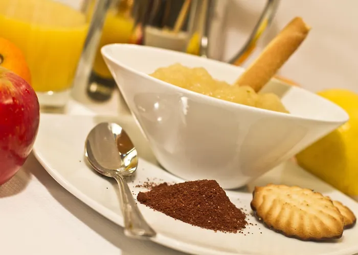 Les Capitouls Centre - Handwritten Collection 圖盧茲