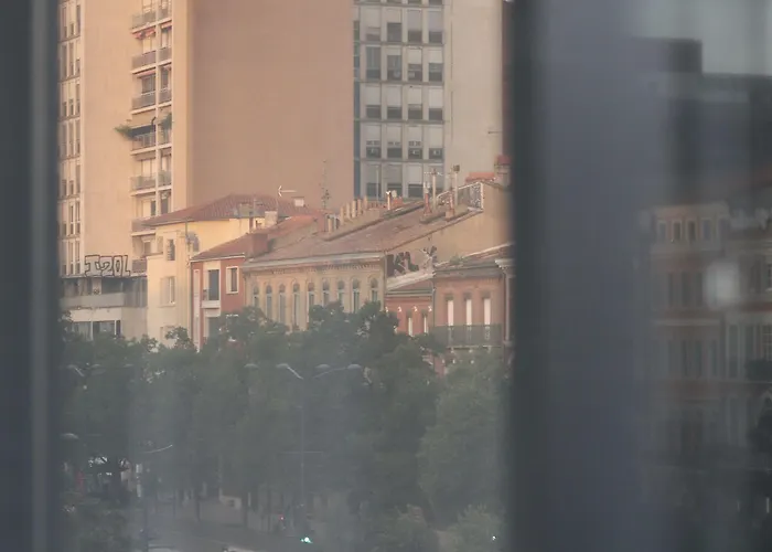 Les Capitouls Centre - Handwritten Collection 4*