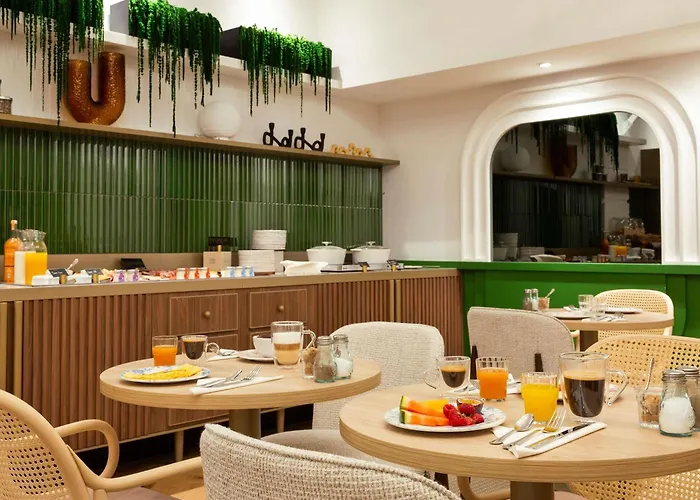 Les Capitouls Centre - Handwritten Collection 圖盧茲