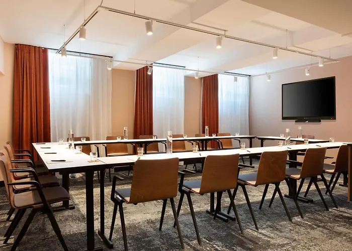 Les Capitouls Centre - Handwritten Collection 4* 圖盧茲