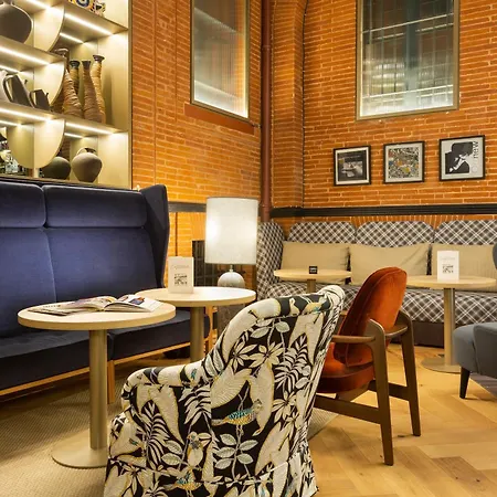 Hotel Centre Les Capitouls 4*
