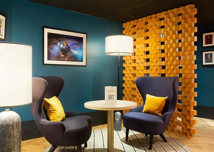 Les Capitouls Centre - Handwritten Collection トゥールーズ