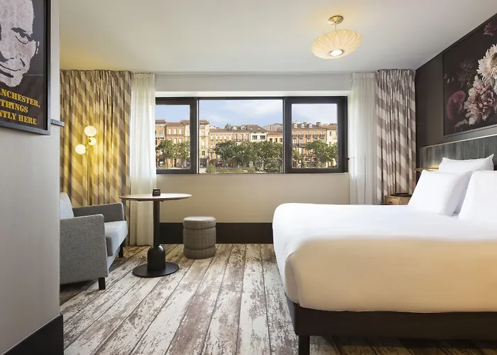 Les Capitouls Centre - Handwritten Collection 4* トゥールーズ