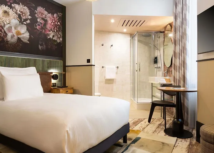 Les Capitouls Centre - Handwritten Collection 4*